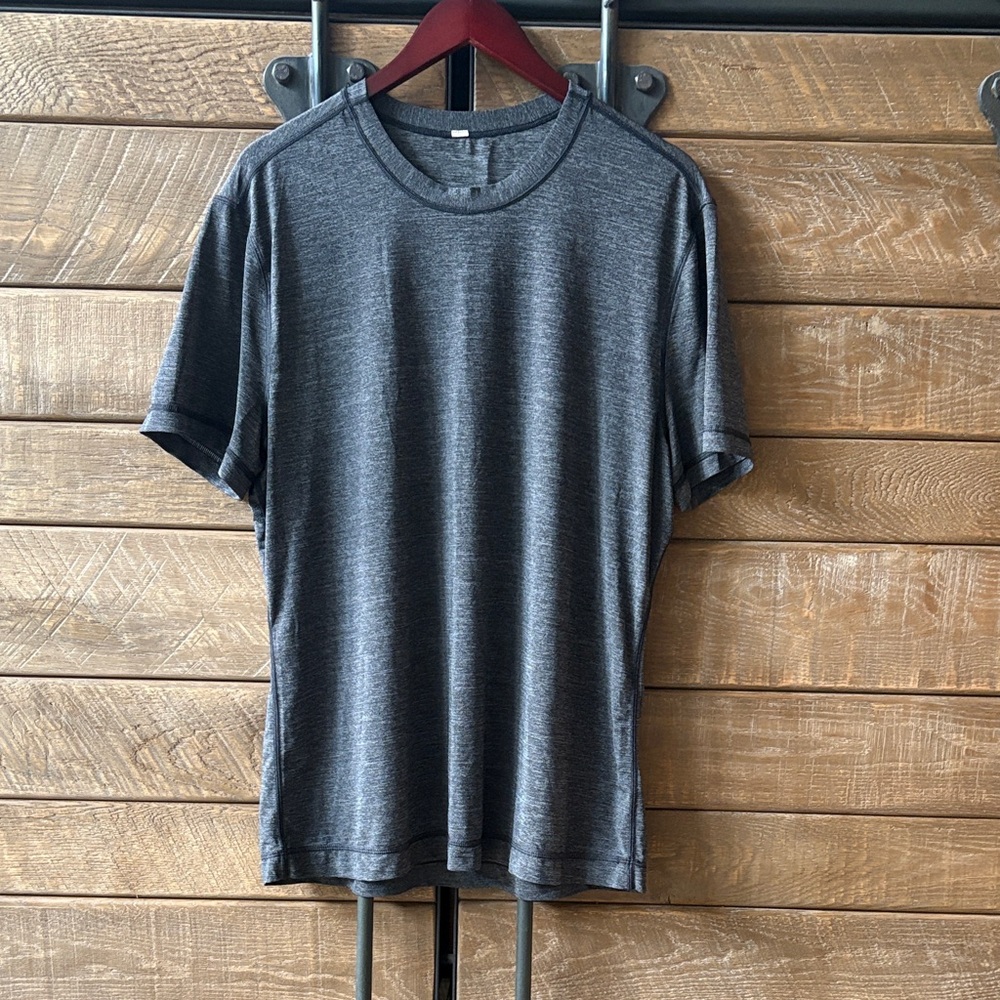 Lululemon Men’s Short Sleeve Tee - Gray